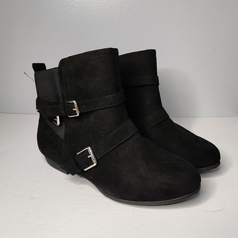 London Fog Multi Buckle Moto Bootie Three Buckle Side Zip Size 9.5